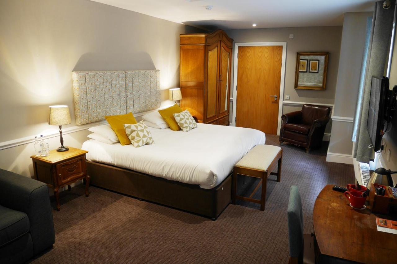 Hotel The Fleece Witney Exterior foto