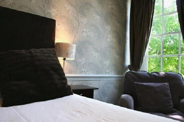 Hotel The Fleece Witney Exterior foto