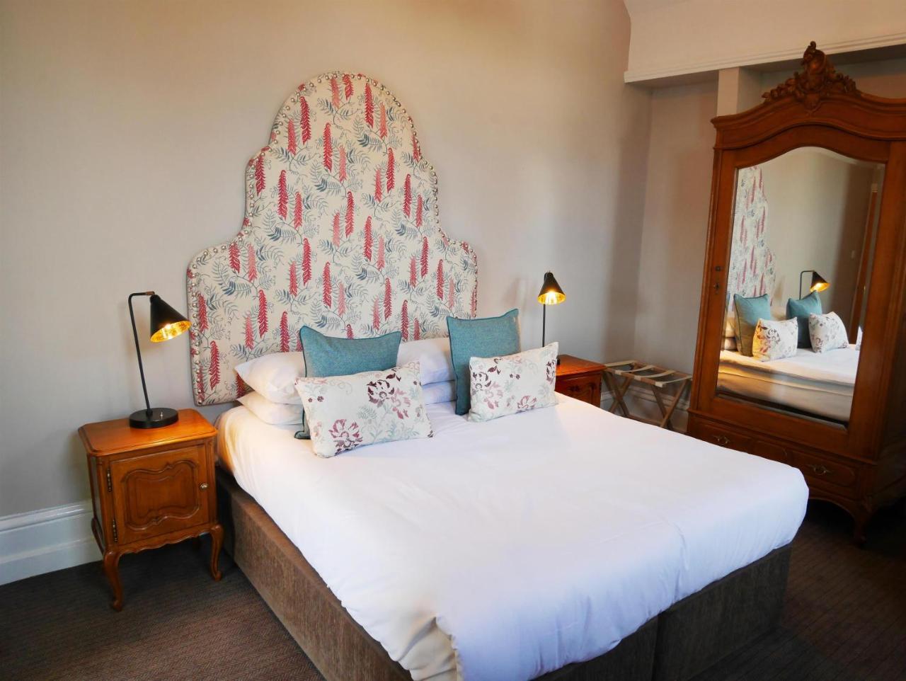 Hotel The Fleece Witney Exterior foto