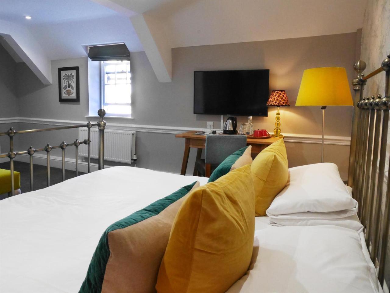 Hotel The Fleece Witney Exterior foto
